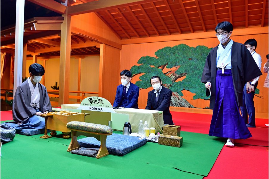 竜王戦第1局 ©日本将棋連盟