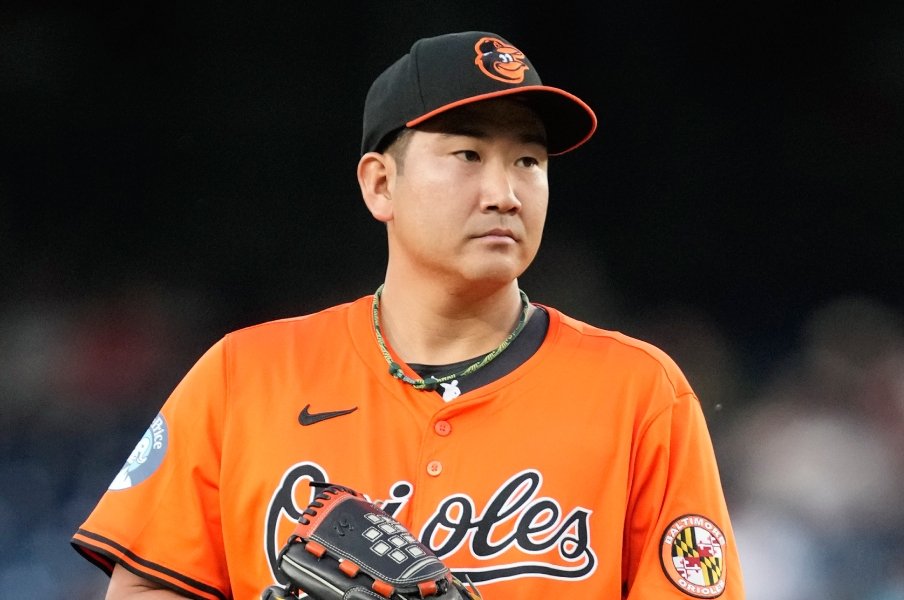 「メジャーで通用しない」評が激変…菅野智之35歳を大物メジャーOBが“異例の絶賛”「なぜMLB打者はスガノを打てない?」球速は平均以下も…「芸術的だ」<Number Web> photograph by Getty Images
