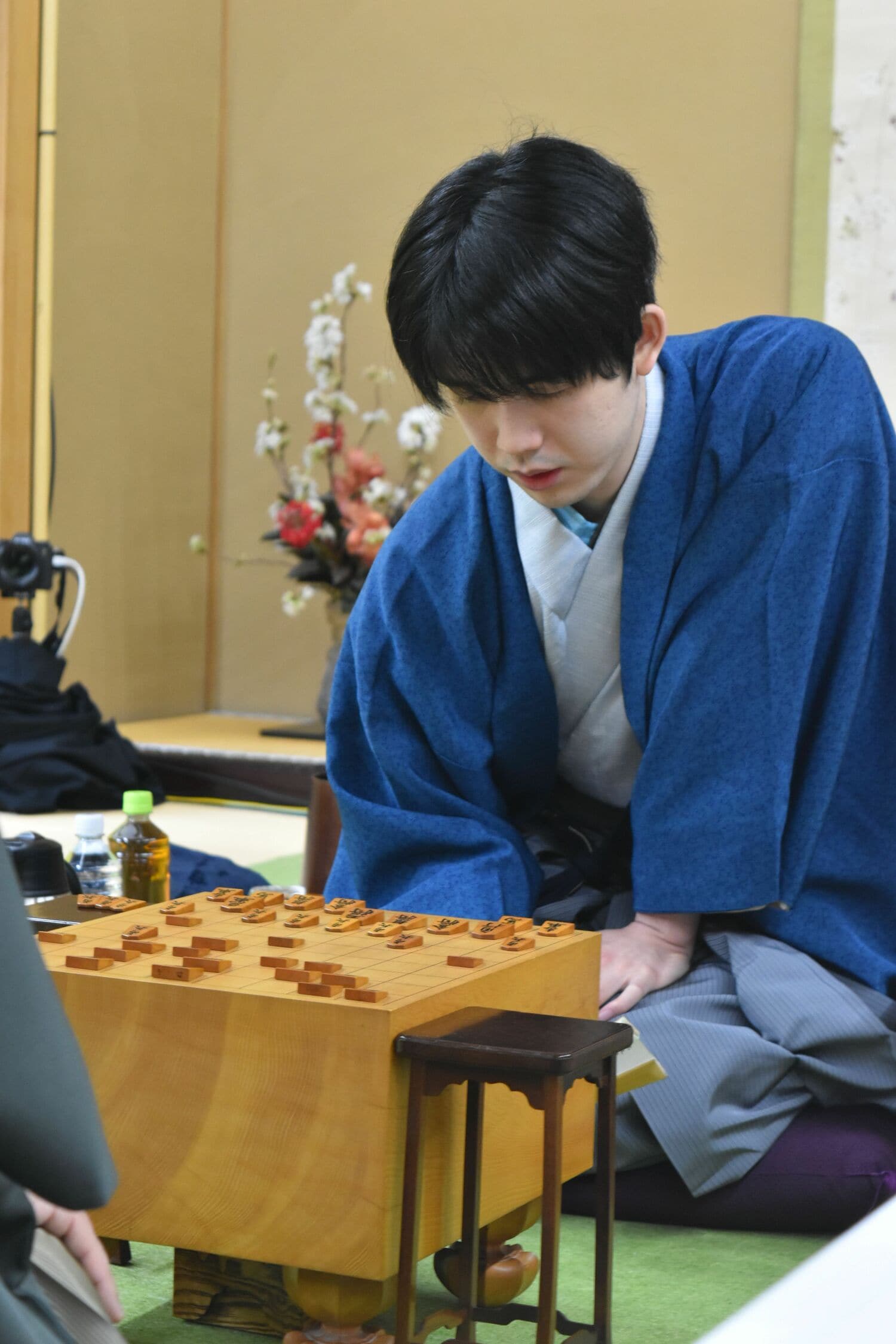 名人戦第1局での藤井　©日本将棋連盟