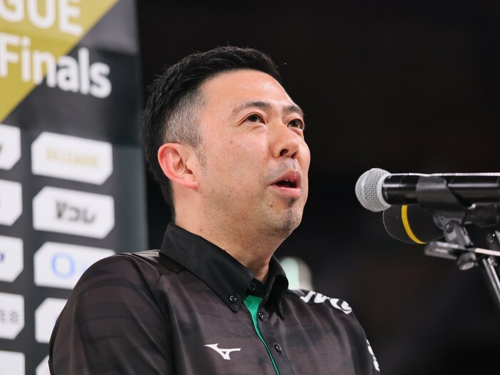 「44試合は多すぎる」SVリーグ優勝監督が本音…なぜ苦言を？ 大阪マーヴェラスがバレー界に投じた一石「女子バレーが強くなるために何が必要か」＜Number Web＞ photograph by SV.LEAGUE