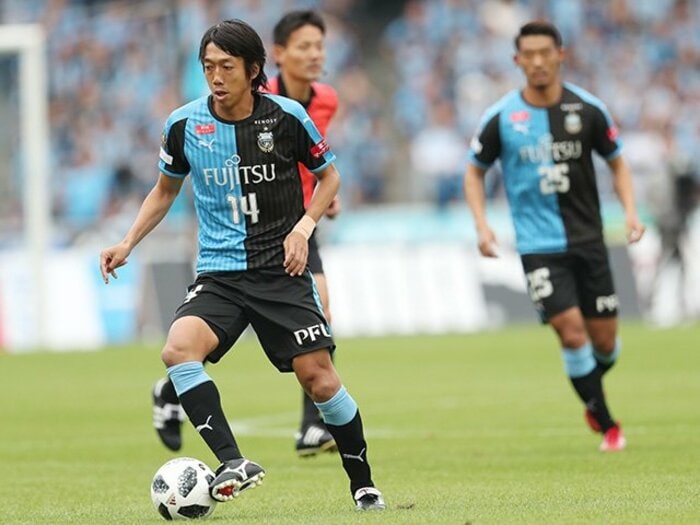 連覇目前、“ドSな川崎”の動力源。前門の虎・憲剛と後門の狼・守田。＜Number Web＞ photograph by AFLO