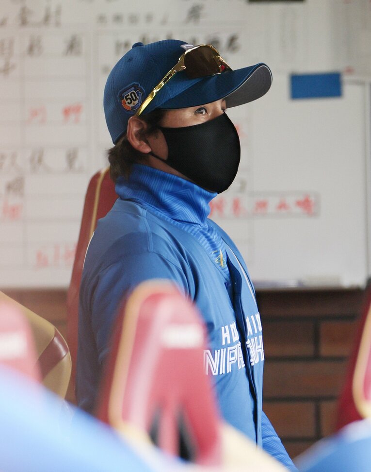日本ハムの新庄監督　©JIJI PRESS