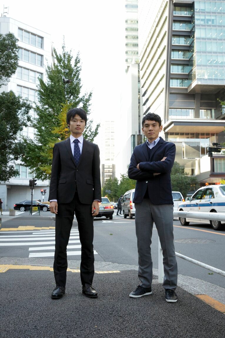 2019年に「Number」の取材で顔を合わせた初代「山の神」の今井（右）と二代目の柏原　©︎Atsushi Hashimoto