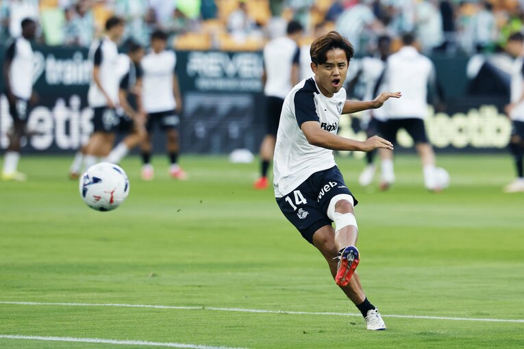 “W杯悪夢のケガ”久保建英「左ひざにテーピング」「タオルを叩きつけ怒り」スペイン復帰戦で敵地タクシー運転手が「クボ…2、3点取ってよ」なぜ？(3)
