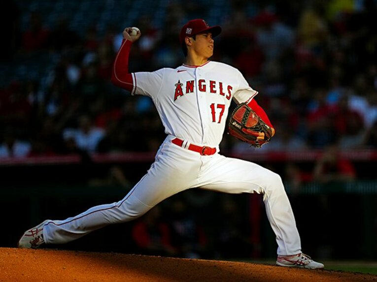 今季最長タイの7回を投げて4勝目を挙げた大谷翔平 ／ photograph by Getty Images