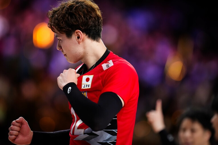 高橋藍（VNLドイツ戦）　©︎Volleyball World