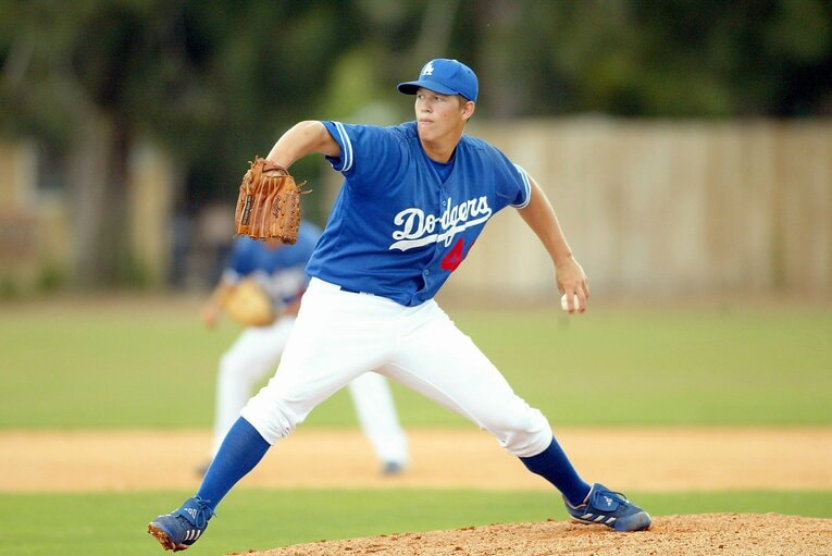 2006年のカーショウ（当時18歳。右にスワイプするとカーショウの多数レア写真を見られます）　©Getty Images