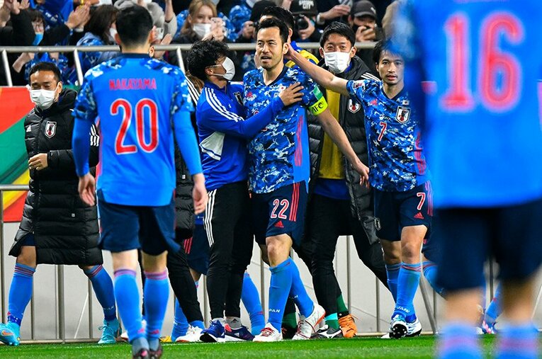 W杯出場を決めた日本代表。本番まであと8カ月、果たして新戦力がどこまで食い込んでくるか ／ photograph by Takuya Sugiyama/JMPA