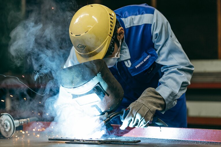 阿部の仕事風景　©︎Kiichi Matsumoto
