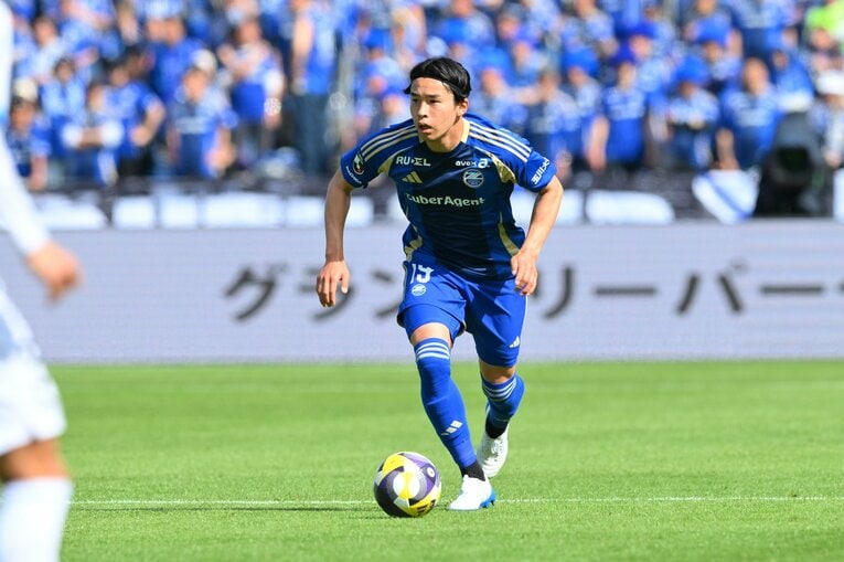 今季は開幕から全9試合フル出場でFC町田ゼルビアを牽引している中山雄太　©︎AFLO