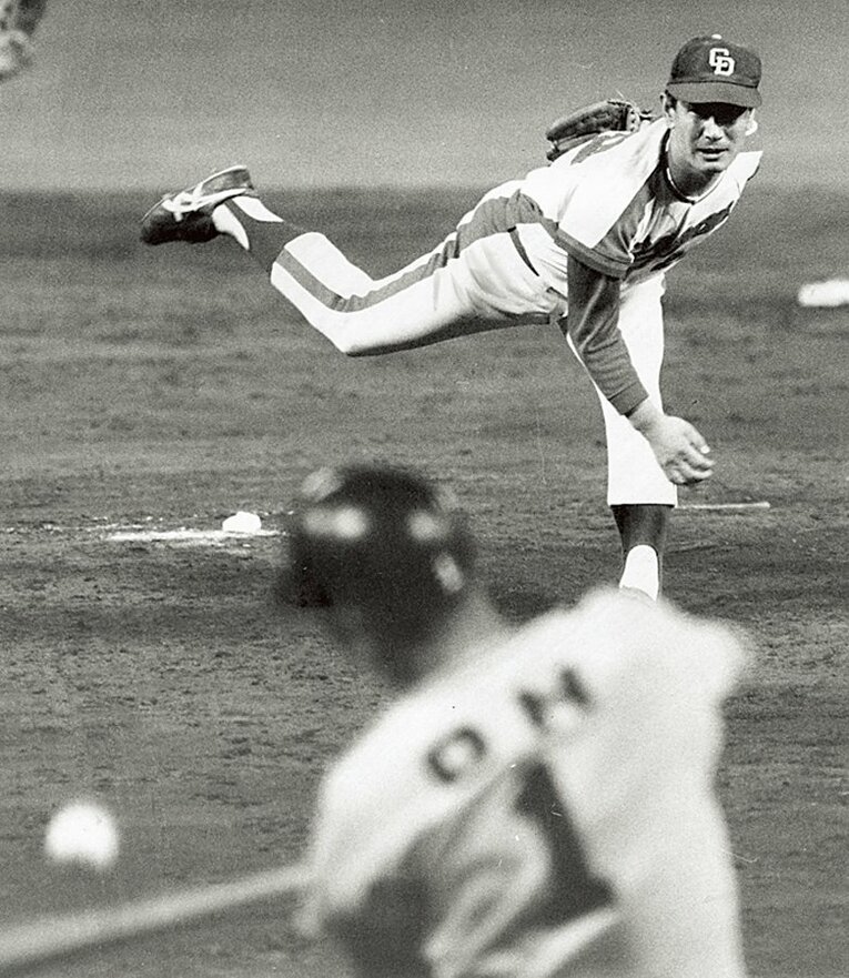 王には通算24本塁打を浴びたが、星野は常に勝負を挑んだ　©Asahi Shimbun