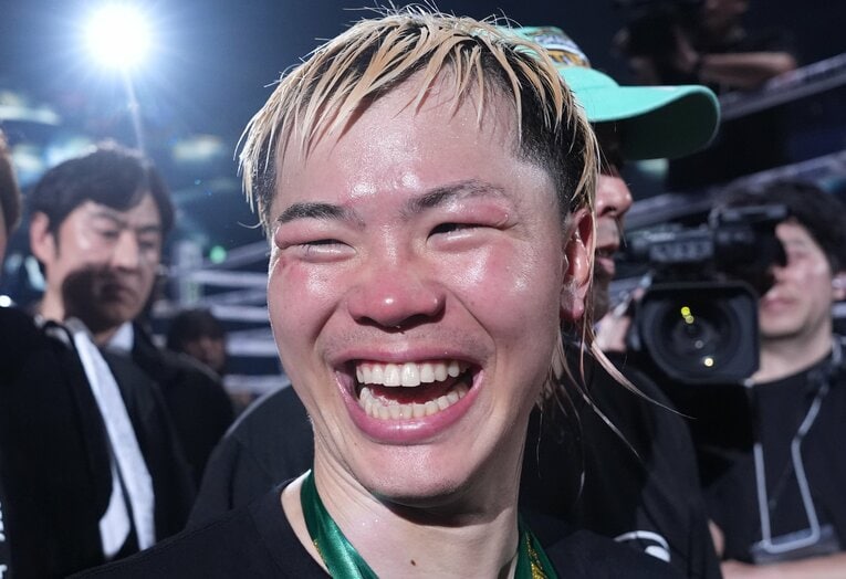 強豪エストラーダに9回終了TKOで勝利した那須川天心　©Naoki Fukuda