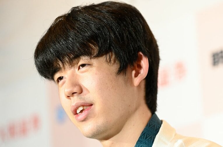 八冠全制覇を成し遂げた藤井聡太竜王・名人 ／ photograph by Keiji Ishikawa