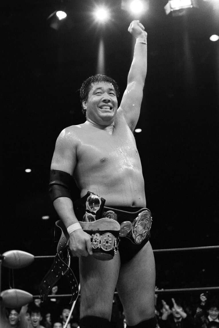 三冠王座を防衛した鶴田