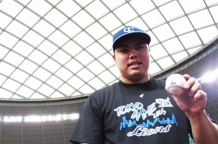 頼もしい西武の守護神・平良 ／ photograph by NumberWeb