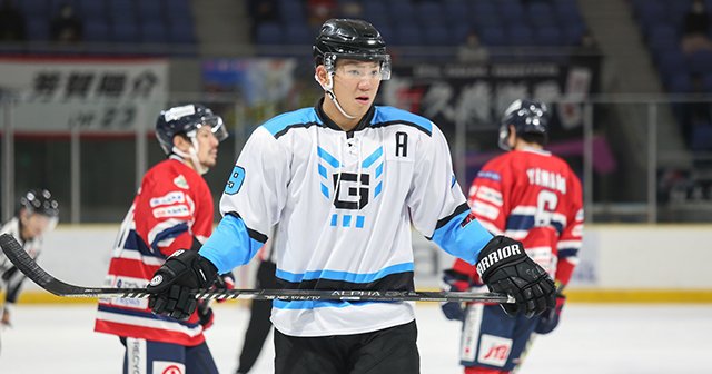 NHLに最も近い男”が異例の契約？「日本のアイスホッケーを変える。誰か