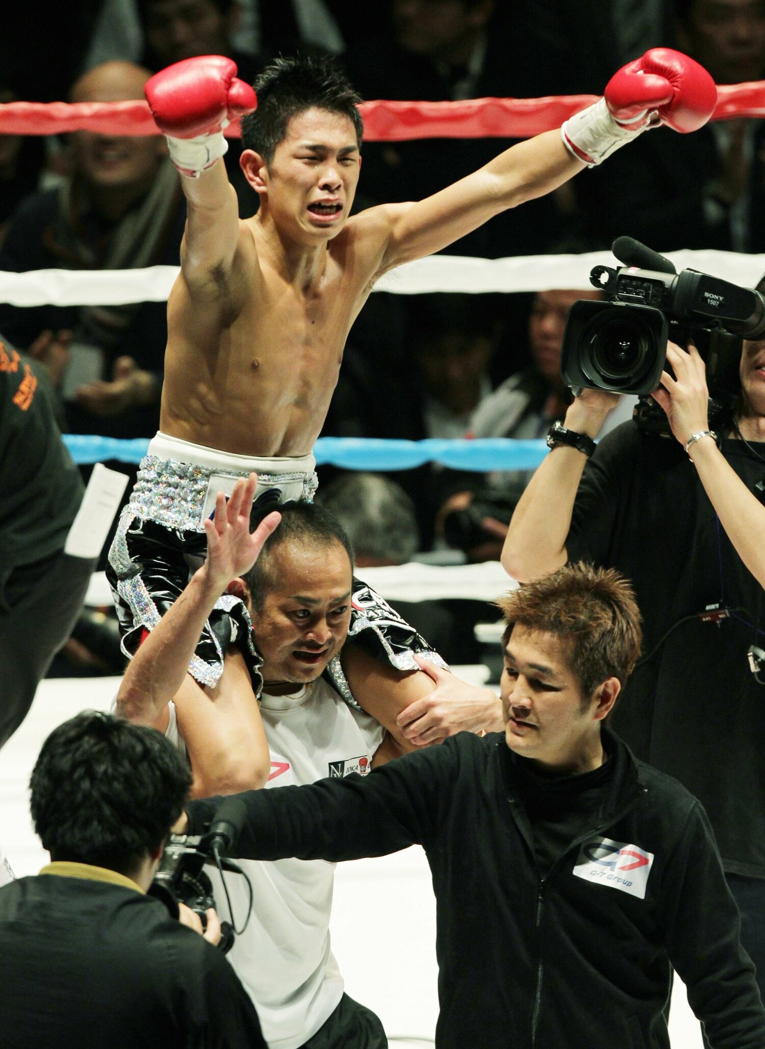 同学年の井岡一翔は21歳で世界チャンピオンを獲得していた ©JIJI PRESS