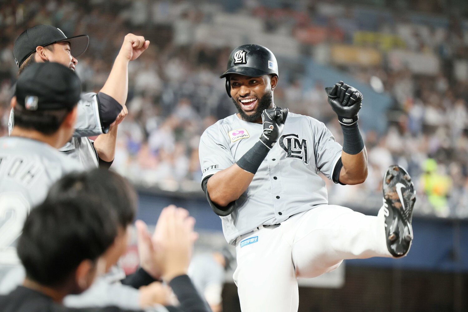 ポランコは巨人からロッテに移籍し、本塁打王を獲得した　©JIJI PRESS