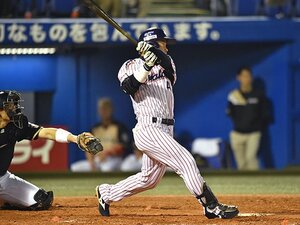 野手転向と怪我を乗り越えた、ヤクルト・雄平の“復活劇”。