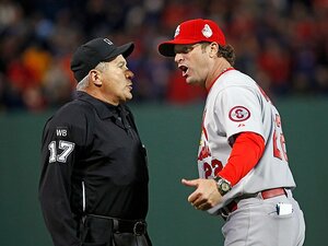 ビデオ判定の拡大は審判の権威を守れるか。～テクノロジー重視、MLBの決断～