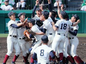 「試合終了ー！ あれ…先輩が怖い顔」元NHKアナが体験した“甲子園の魔物”「一番忘れられない」のは大阪桐蔭vs履正社より“公立校の広陵撃破”