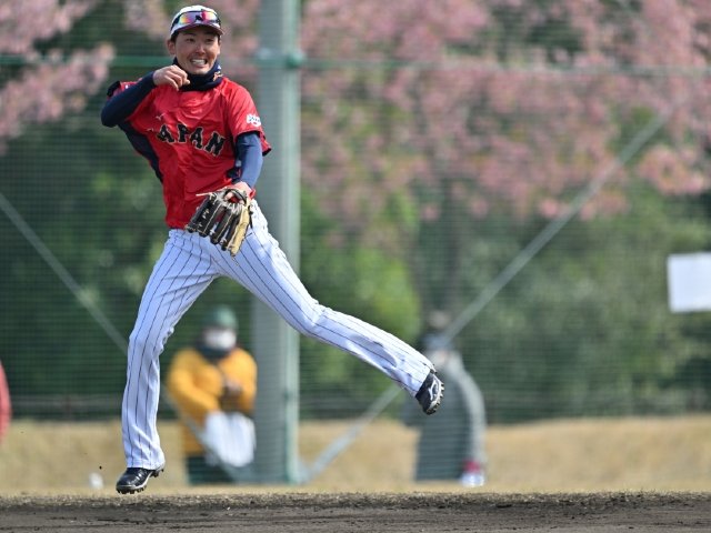 顔面直撃でも血だらけノック続行「普通の子ならすぐ歯医者に」源田壮亮