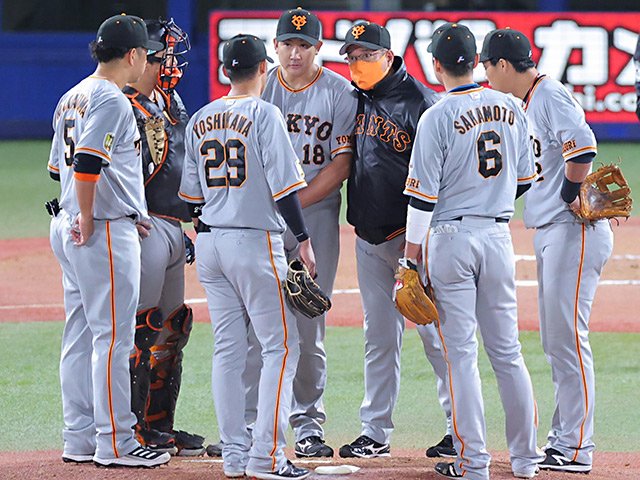 絶対的ピンチでなぜ菅野智之と坂本勇人は“笑った”のか？ 巨人・原監督