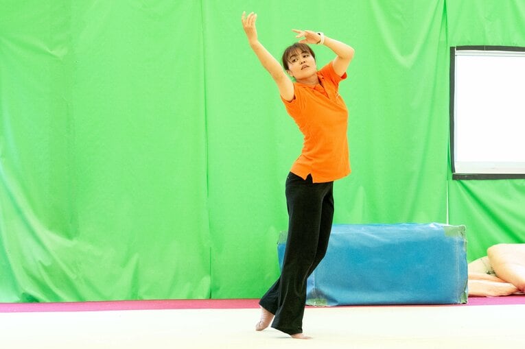 現在は姫路市の体操クラブ『おさるの森』で、ダンス教室などのインストラクターを務めている　©Takashi Shimizu
