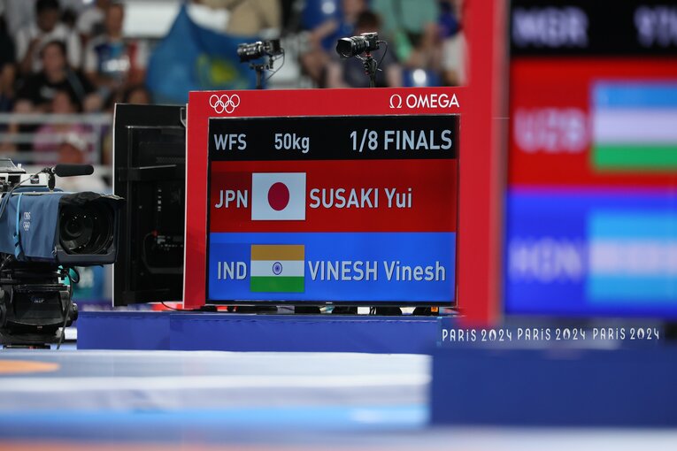 レスリング女子50kg級1回戦、須崎優衣vs.ビネシュ・フォガト　©Kaoru Watanabe/JMPA