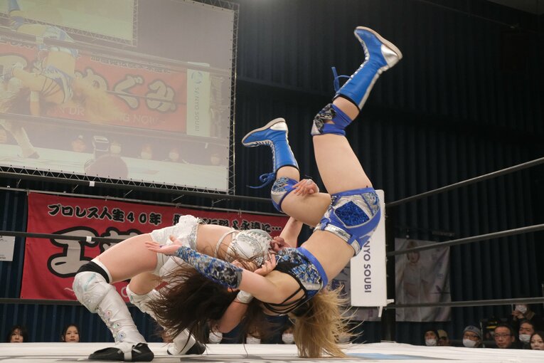 「自分以外はみんな敵だと…」うつ病を患った女子プロレスラーのその後…引退→復帰も経験した真白優希の思い「同じ病気の人たちにも試合を見てほしい」(77)