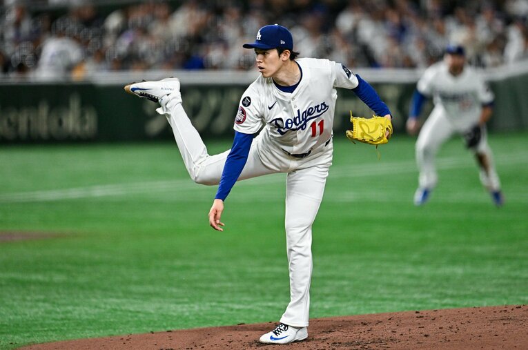 来季は先発復帰が見込まれる佐々木朗希。ローテーションを守り、さらにその先の成長まで、佐々木を高校時代から知る動作解析の第一人者が語った ／ photograph by Nanae Suzuki