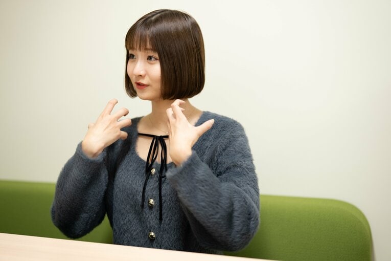 現役のビール売り子としても活動中のグラビアアイドル・倉沢しえりさん【スワイプするとそのほかの写真もご覧になれます】　©Shiro Miyake