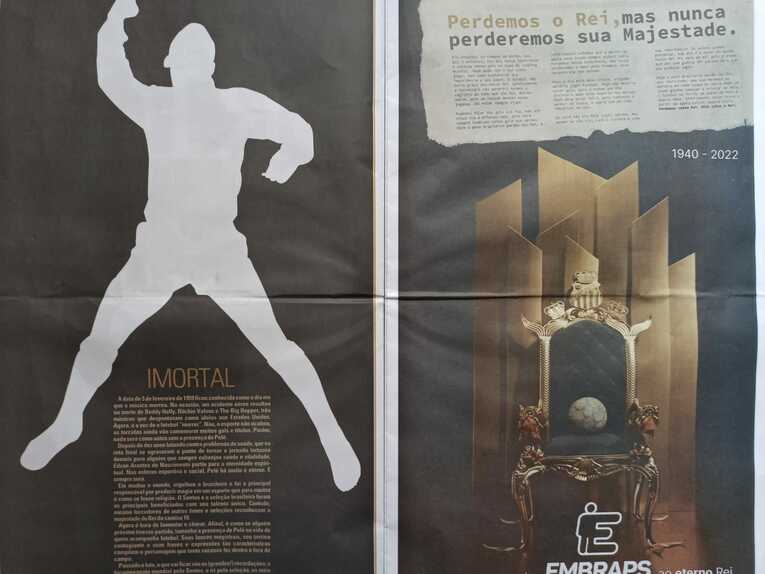 「不死身」。「我々は王を失った。しかし、彼が成し遂げた偉業は永遠に失われることはない」（日刊紙「ア・トリブーナ」のペレ追悼特集号）©Hiroaki Sawada