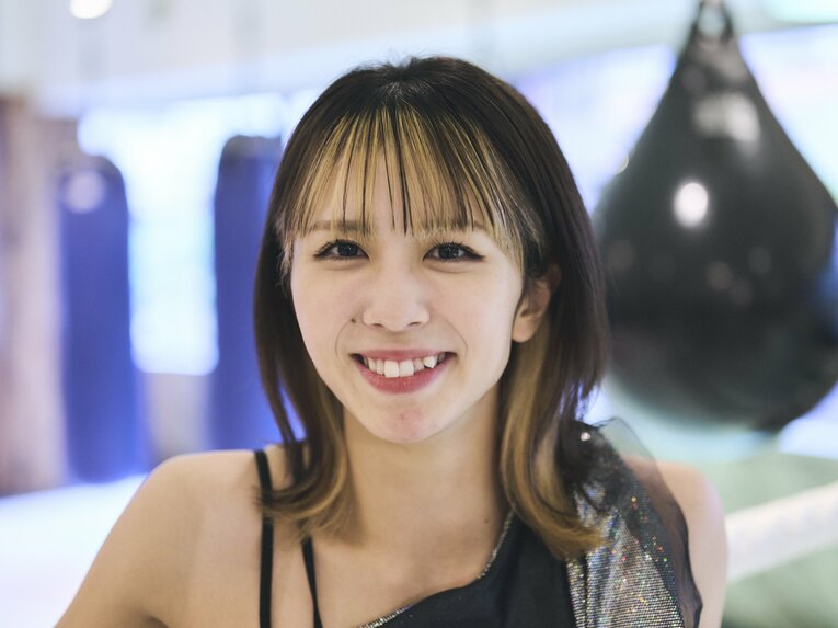 菅原美優22歳「アンチもいる中で成長してきた」話題の美容師兼業ファイターを支えた“先輩・武尊のアドバイス”《特別フォトインタビュー》(30)