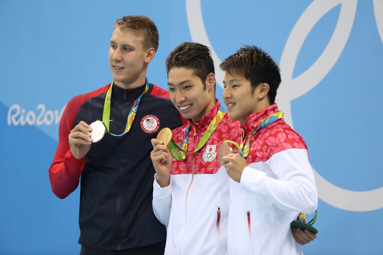 「金メダルはこれっぽっちのものであるように感じて…」苦難の5年間を越えて萩野公介がたどりついた「いちばん幸せ」なオリンピック(11)