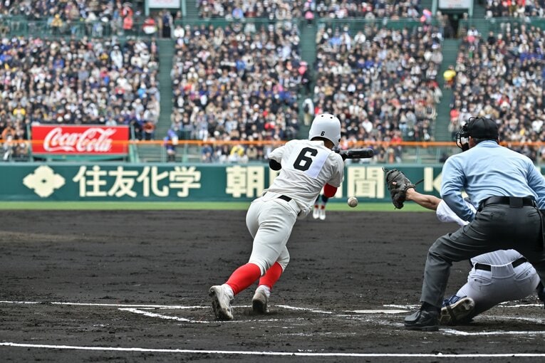 【超楽しそうで礼儀正しい…智弁和歌山ナイン＆監督のテレビに映らない表情／全10枚】©Hideki Sugiyama