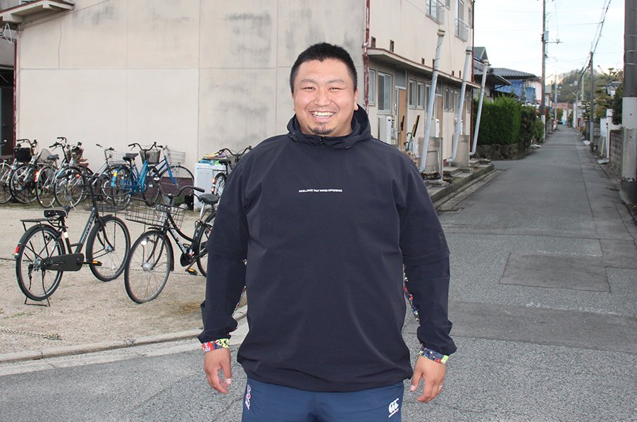 京大に進学してノーベル賞を獲りたい? 島のラグビー部が目指す花園制覇と難関大合格、 32歳監督の挑戦<Number Web> photograph by Yu Takagi