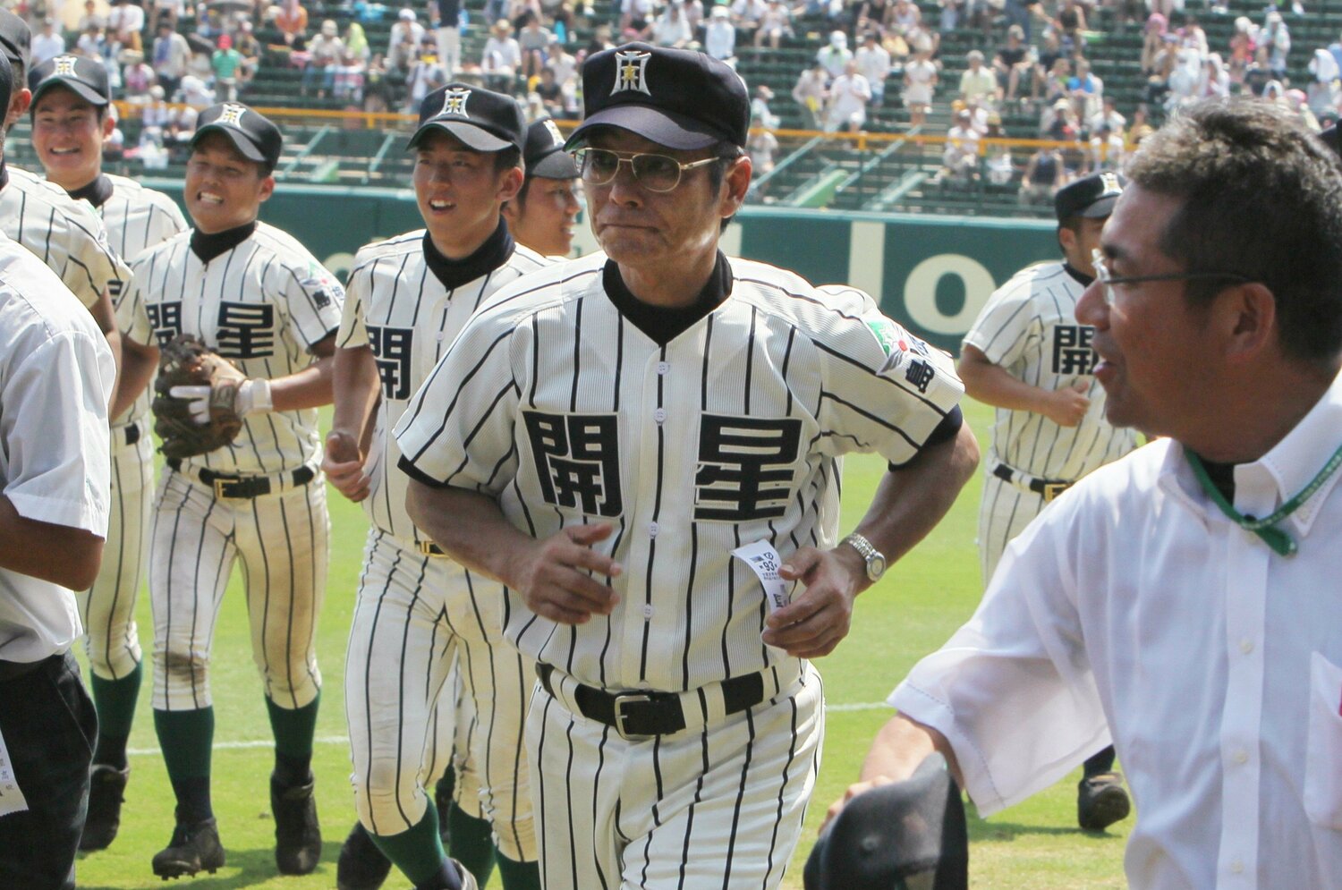 「末代までの恥」発言で話題に…14年ぶり甲子園にカムバックの“やくざ監督”を変えた「あるキッカケ」　現代は「正面切って突っ張る子がいない。でも…」＜Number Web＞ photograph by JIJI PRESS