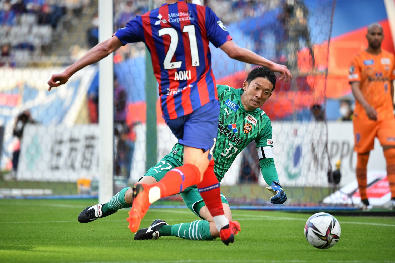 FC東京戦での権田　©︎J.LEAGUE
