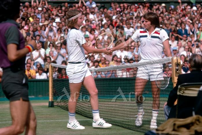 1977年、ウィンブルドンの準決勝で戦った両者 ©Getty Images