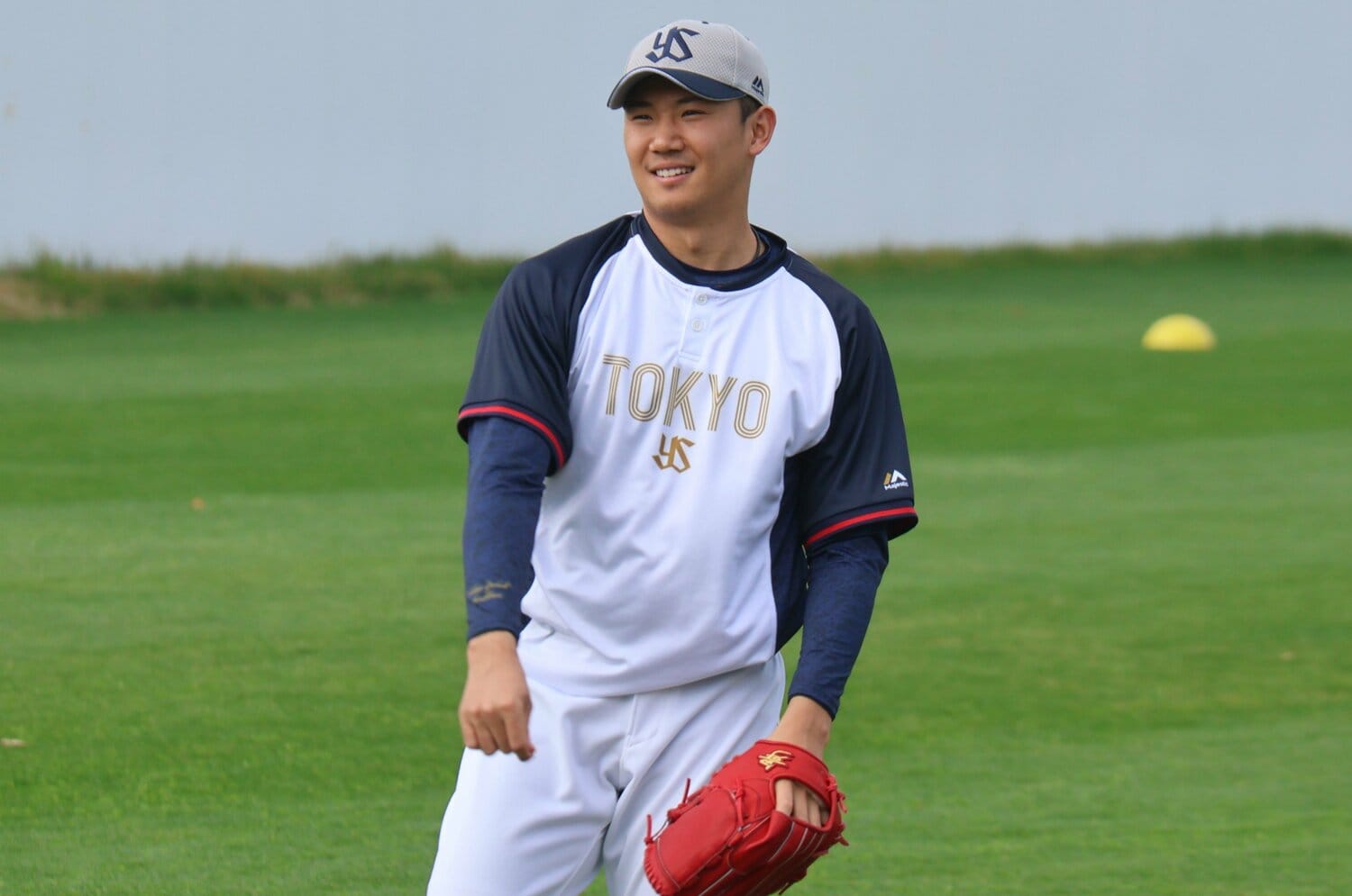 2月の沖縄キャンプでは充実の表情を見せていた奥川だったのだが…　©Fumi Sawai