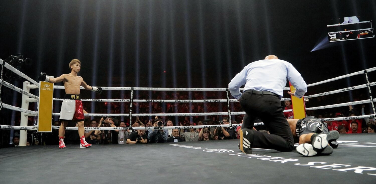 たった一度のワンツーでファン・カルロス・パヤノをキャンバスに沈めた井上尚弥　©JIJI PRESS