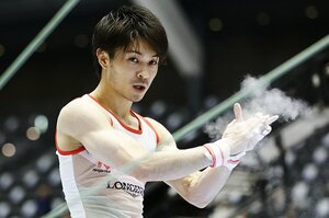 鉄棒に専念した内村航平にも可能性が？ 東京五輪、体操団体総合の代表選考基準が変更へ