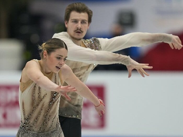 「街を守るために留まりたかった」17歳＆20歳のウクライナ代表が語る“故郷を離れた2カ月間”「どれほど苦しいか、到底言葉で言い表せない」＜Number Web＞ photograph by Getty Images