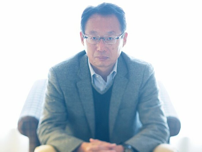 ＜代表監督からオーナーへ＞岡田武史「今治から日本を変える」＜Number Web＞ photograph by Raita Yamamoto