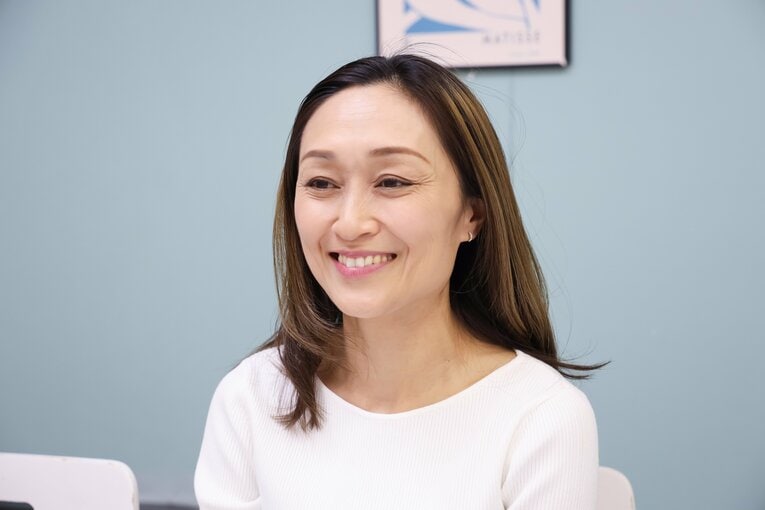 取材に応じてくれた若松さん　©Tomoko Yamada