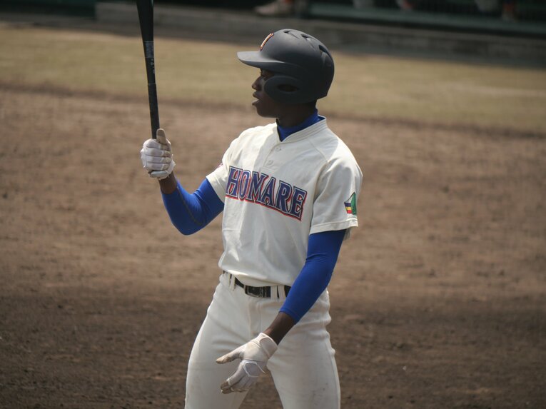 1年前は“ドラフト1位”と予想できなかった…ソフトバンクが指名公表「イヒネ・イツア」とは何者か？ 守備の名手は“課題あり”とキッパリ(21)