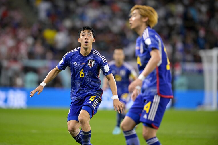 日本代表の4試合すべてに出場、うち3試合はフル出場した遠藤。特に守備での貢献度は高かった　©Koki Nagahama/JMPA