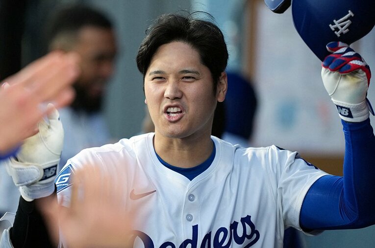 “パパ1号”を放った大谷翔平。ただし今季は7本塁打を放ちながら「10打点」にとどまっている ／ photograph by Imagn/REUTERS/AFLO