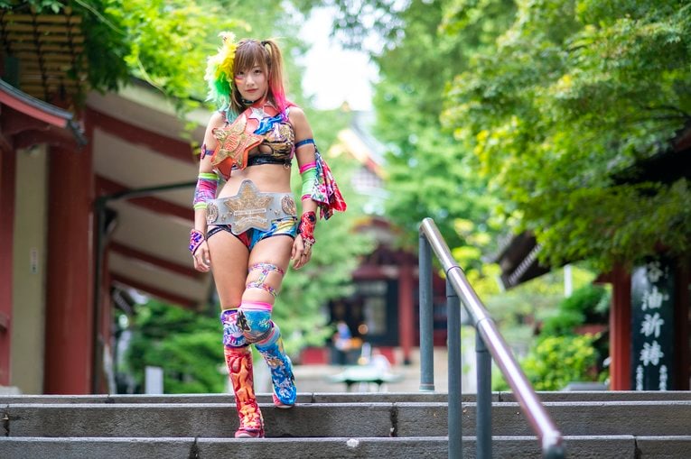 芸能界からプロレスへ 「圧倒的にみんなを幸せに」“傾奇者”ウナギ・サヤカが目指すのは「スターダムのアイコン」《特別グラビア＋インタビュー》(29)